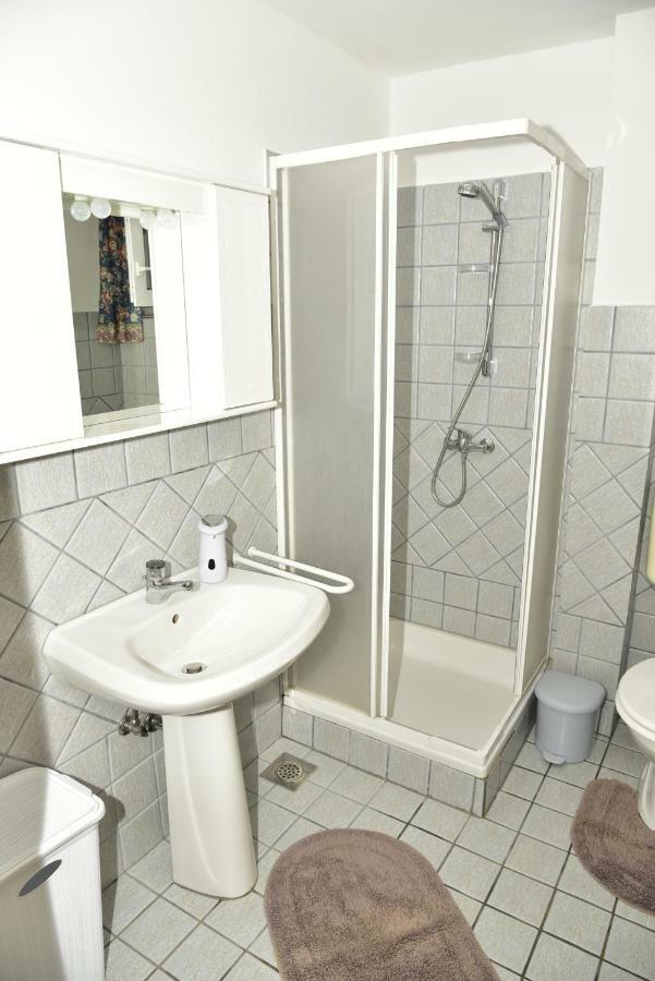 Apartment Blumen Oase Malinska Exterior photo